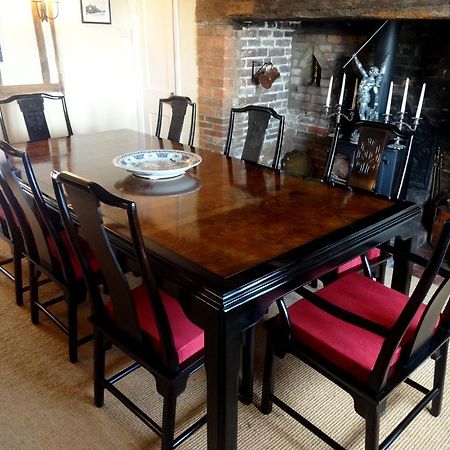 Little Dane Court Bed & Breakfast Тентърдън Екстериор снимка